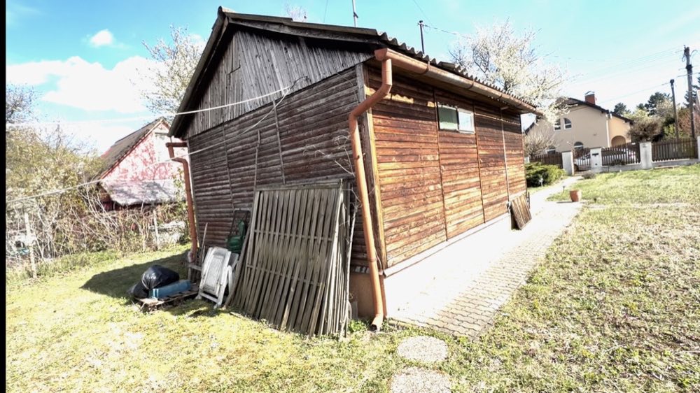 A telek eredeti állapota — Duo, Velence
