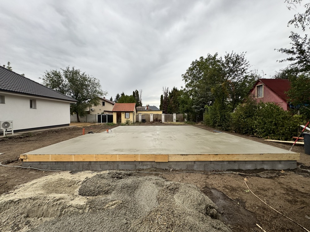Duo — Velence, betonozás