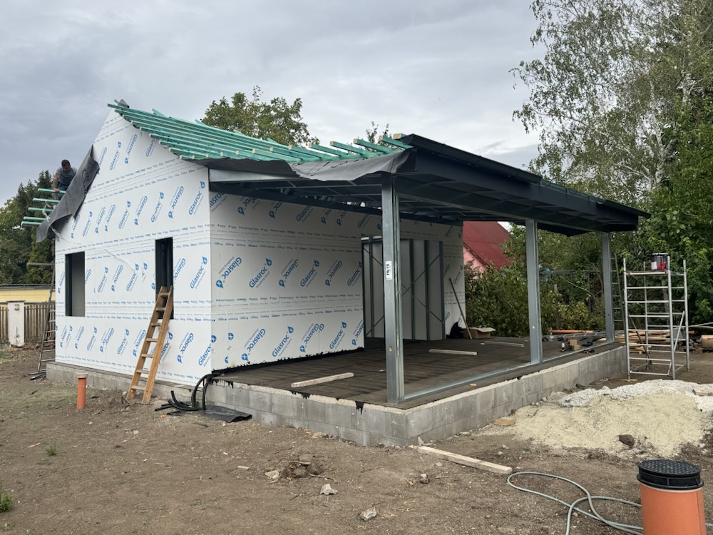 Velence — tetőfólia, ellenléc és tetőléc